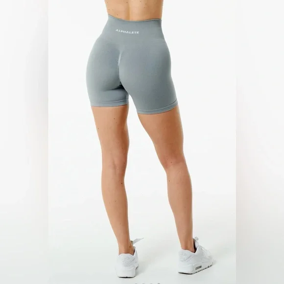 Alphalete Amplify Scrunched Shorts 4.5” - Picture 1 of 4